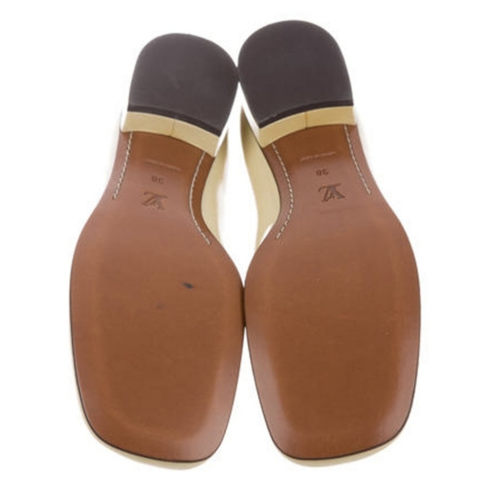 Shoes - Picture 2 of 5